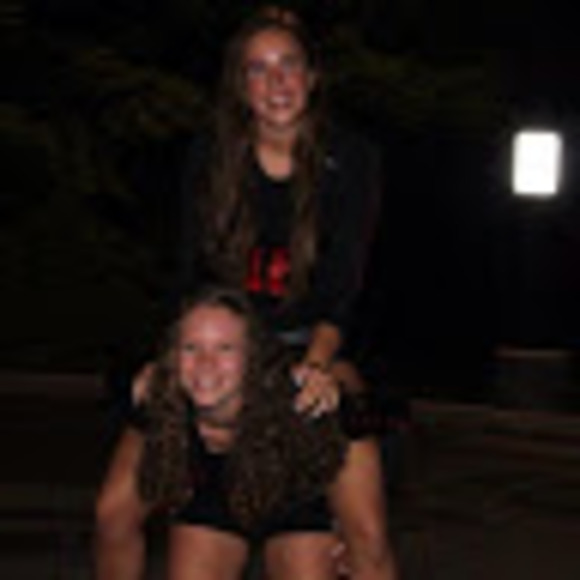 Meet your Posher, Kate - Picture 2 of 2